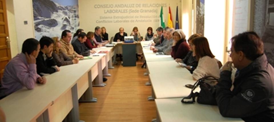 UGT y CCOO prepararán un calendario de movilizaciones en la Hostelería de Granada