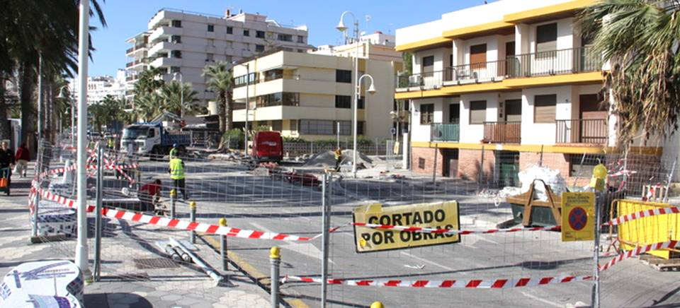 Una rotonda dará acceso desde la Avenida Juan Carlos I a Puerta del Mar y Velilla