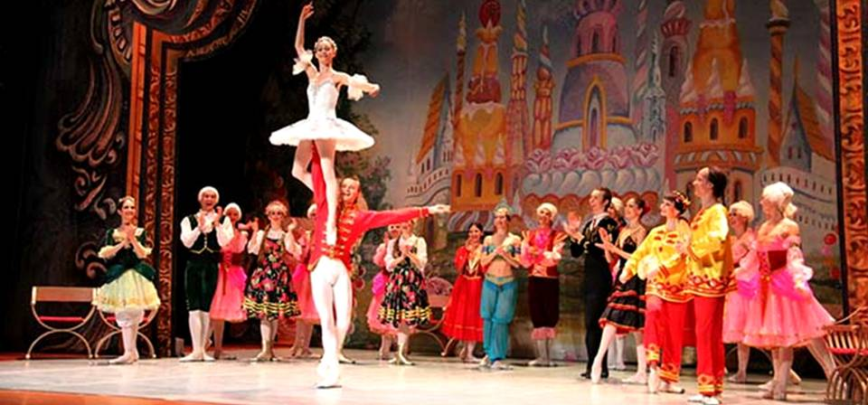 El Ballet Clásico de Rusia cosechó anoche un gran éxito con la representación de 'El Cascanueces'