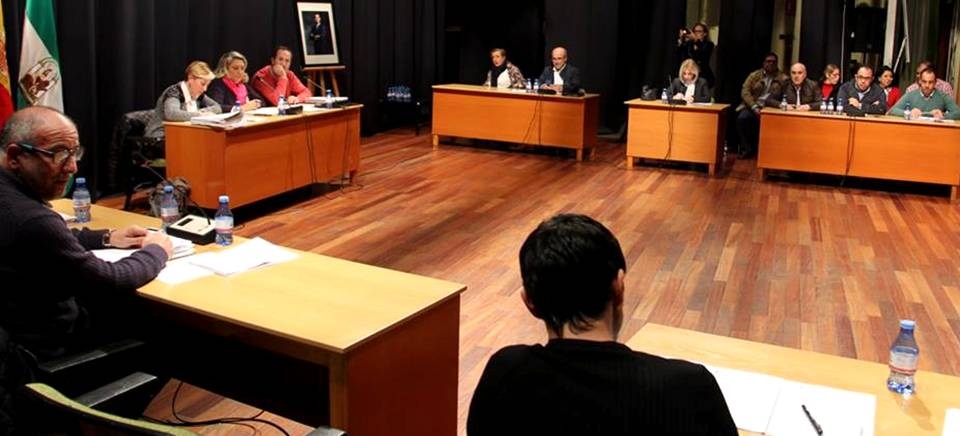 El Pleno municipal de Almuñécar aprueba una moción institucional en apoyo a la sexitana Alejandra Pozo Martin