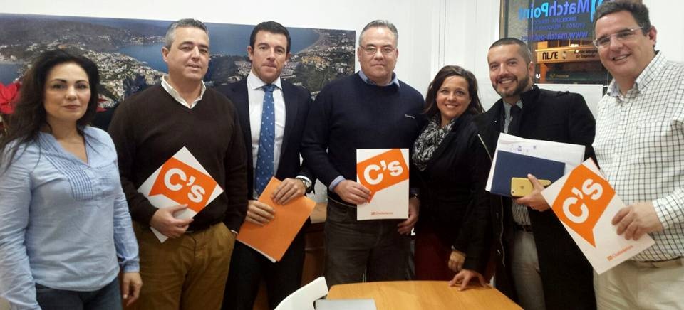 Francisco Torrecillas, coordinador de Ciudadanos Almuñécar y La Herradura, presenta su Junta Directiva