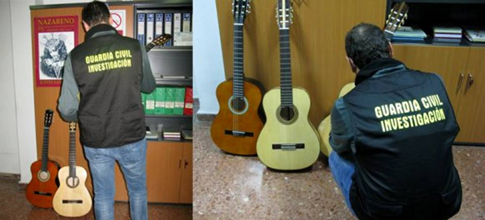 La Guardia Civil de Almuñecar recupera nueve guitarras robadas a un artesano de la localidad
