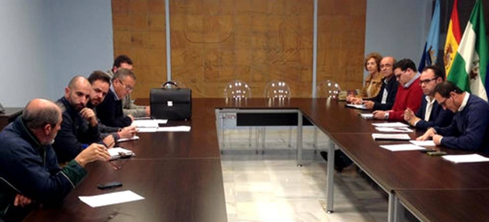 Reunión de la comisión para la elaboración de memoria inicial de autogestión de La Herradura