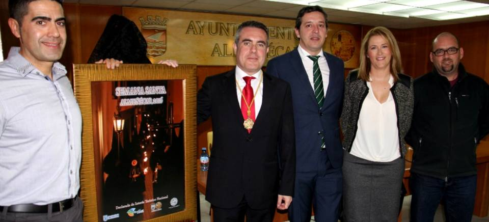 Una fotografía de la procesión del Cristo del Silencio difundirá la Semana Santa sexitana.png