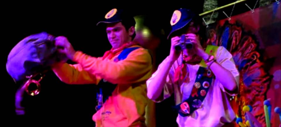 Concurso de disfraces 'Gran Fiesta del Carnaval' Almuñécar 2016. 1er premio Individual 'Los boys scout up'