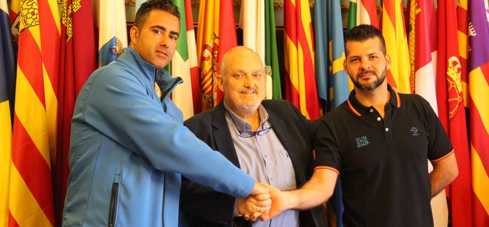 El área de Deportes firma un acuerdo de colaboración con la ‘Asociación Run &amp; Run Motril’