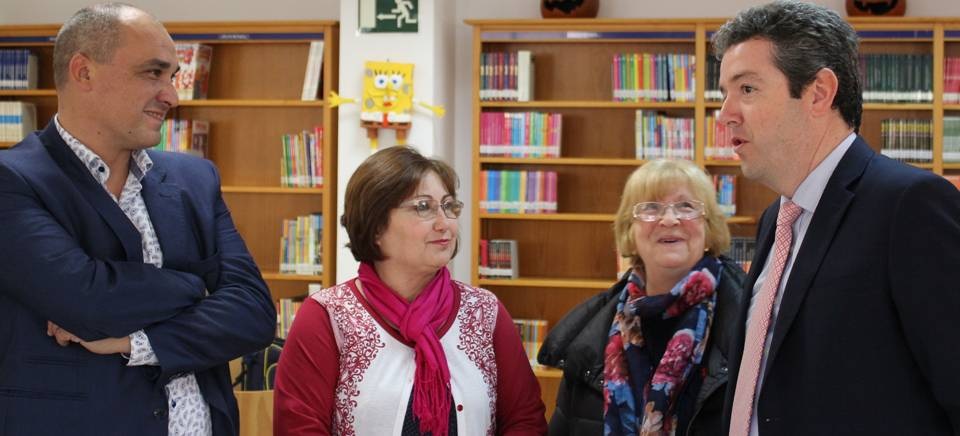 La Biblioteca de Varadero renueva sus equipos informáticos gracias a la colaboración de la Obra Social ‘La Caixa’