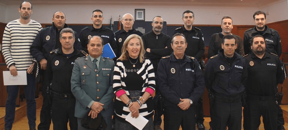 La Policía Local recibe los diplomas del ‘Curso sobre la nueva Ley de Seguridad Ciudadana y Código Penal’