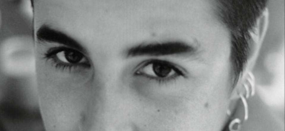 Amparo Sánchez presenta en Salobreña su libro 'La niña y el lobo'