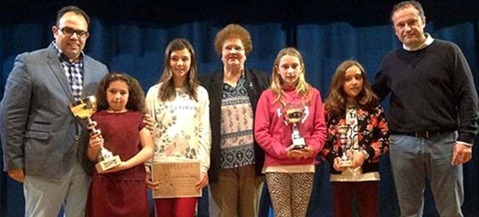 La alumna del CEIP Las Gaviotas Saray Selene Najarro consigue el primer premio del X Concurso de Redacción "Virana 2016"