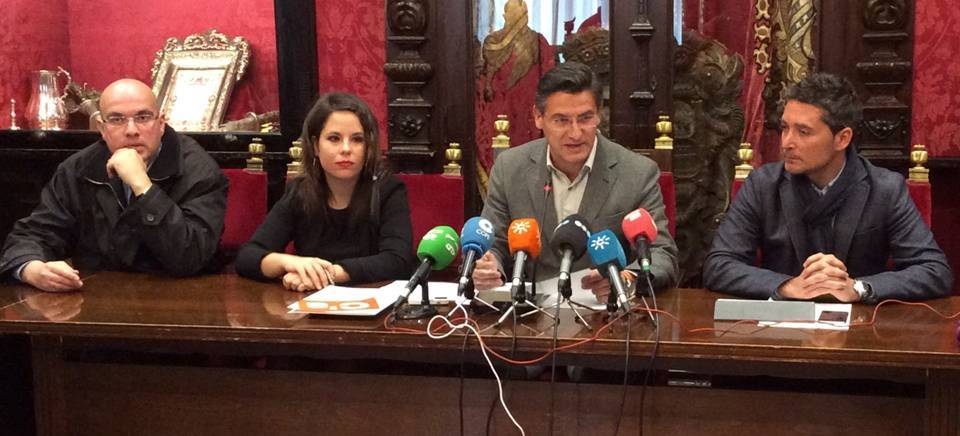 Luis Salvador y el resto de diputados granadinos en el Congreso, menos los del PP, solicitan una reunión al presidente de ADIF para conocer el estado real del AVE