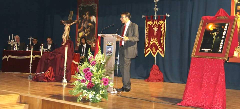 Sánchez Alaminos dio un bello y sentido pregón de la Semana Santa de La Herradura