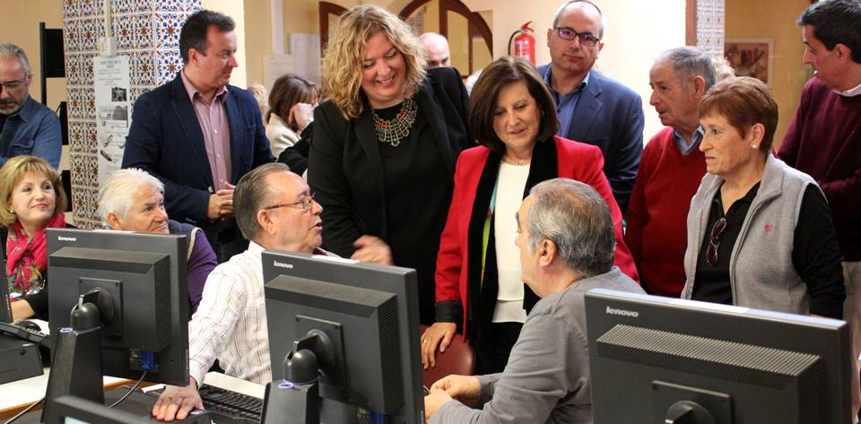 Sánchez Rubio resalta la labor de los 34.000 voluntarios de Cruz Roja Andalucía con las personas más necesitadas