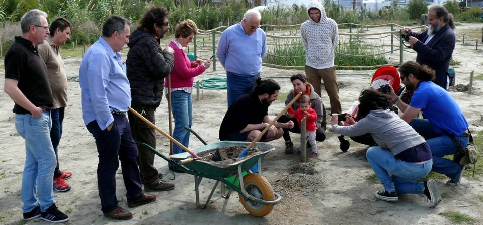 60 familias contribuyen al crecimiento de ‘El Bosque de la Vida’ en el humedal de la ‘Charca de Suárez’