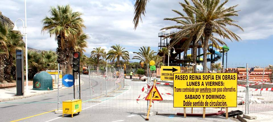 El Paseo Reina Sofía regulado por semáforos por las obras que se están ejecutando