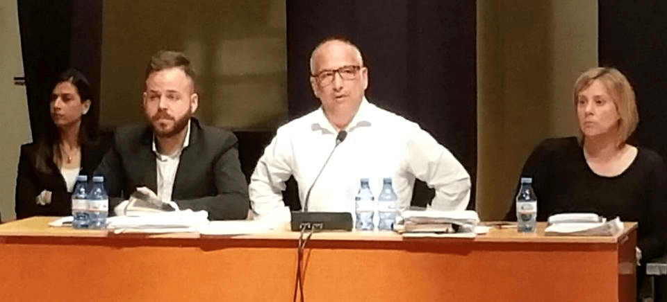 El PSOE lamenta que el gobierno del PP imponga su mayoría absoluta para estrujar los bolsillos de los sexitanos