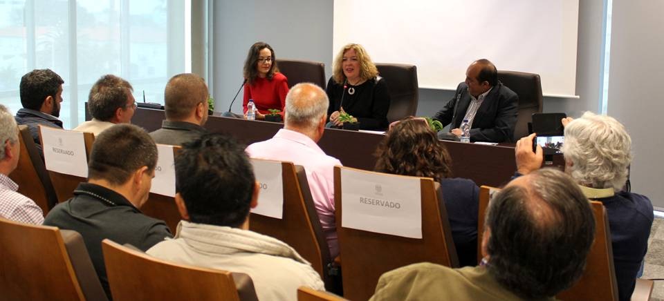 La alcaldesa inaugura la jornada sobre el cultivo de la Stevia en Motril