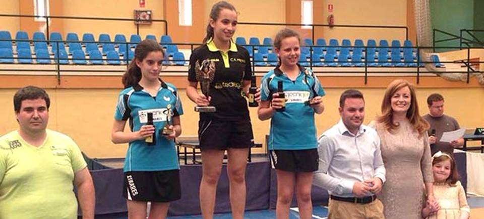 Ana Pedregosa y Lucia López coronan el alevín en el Top Andaluz de Tenis de Mesa.png