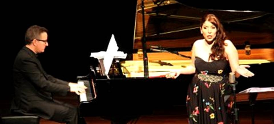Bello concierto de María Tuvira en Almuñécar