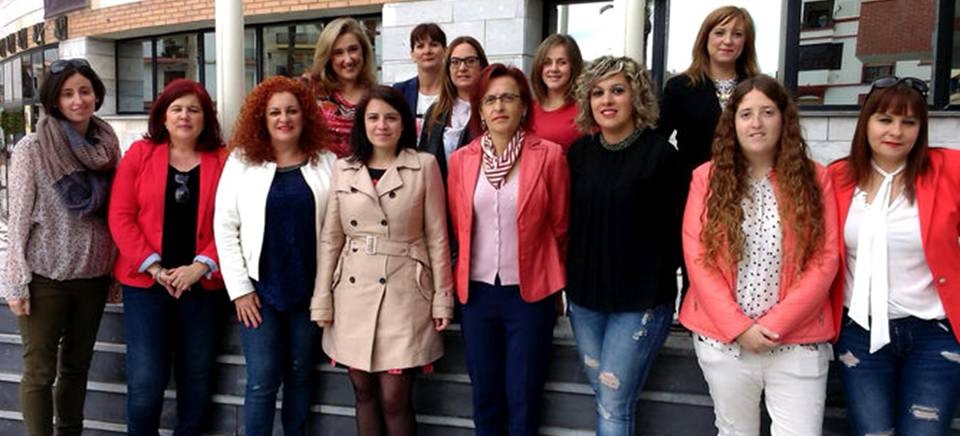 El PSOE denuncia que las mujeres han sido las grandes perjudicadas por los recortes del PP