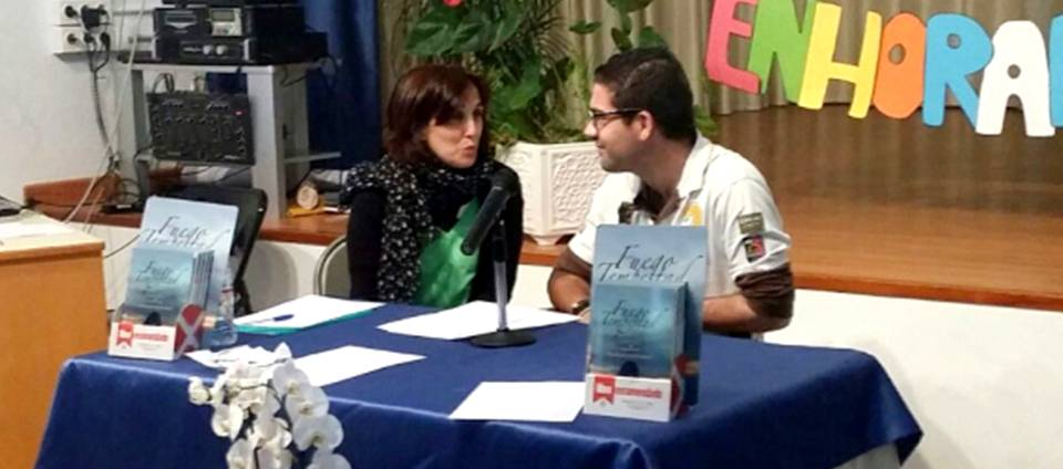 Gerardo González presentó su libro “Fuego y Tempestad” en el IES Antigua Sexi