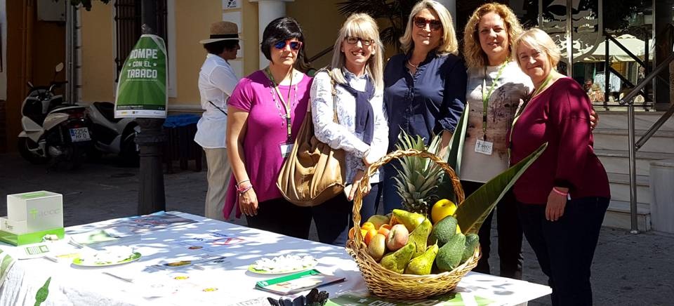 La AECC de Almuñécar se moviliza un año más con motivo del 'Día Mundial Sin Tabaco'