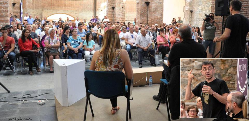 Monedero presentó en Motril su libro “Curso urgente de política para gente decente”