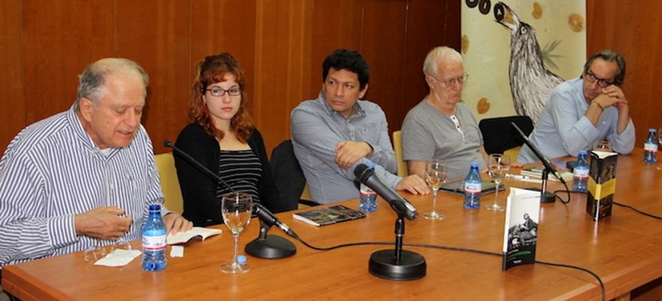 Recital poético y charla coloquio sobre la novela 'Noviembre' para inaugurar el Festival Intl. de Poesía