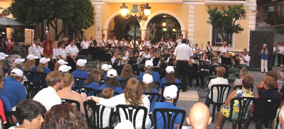Cuatro horas de concierto puso el broche final al IV Festival Tropical de Banda de Música Nórdicas de Almuñécar