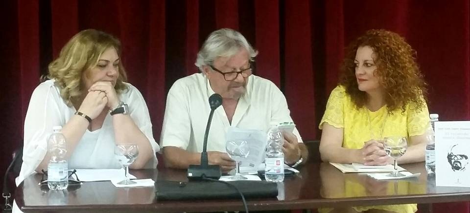 Mª Eugenia Rufino presenta el libro de poemas 'El recuerdo nunca duerme' de José Luis López Enamorado