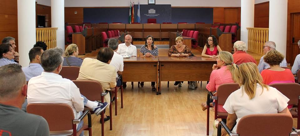 Motril se une en defensa de sus playas