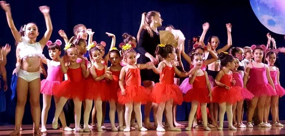 Solange Janssens celebró con éxito la 'gala fin de curso' de su escuela de danza