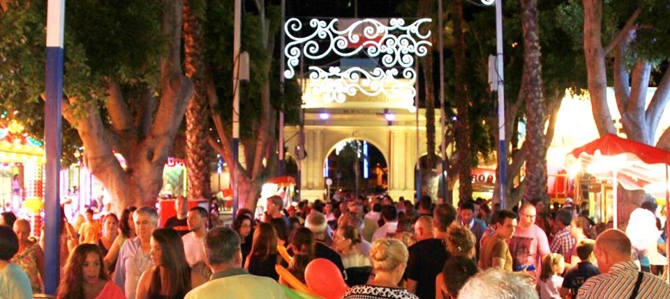 Izquierda Unida denuncia de nuevo el excesivo gasto en alumbrado para las fiestas