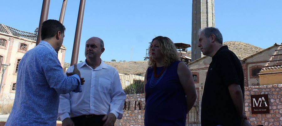 La Junta transfiere al Ayto. 140.824 euros para la reparación de la chimenea de la Fábrica del Pilar