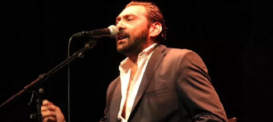 epe Luis Carmona presentó en Almuñécar su trabajo 'La vida llega'