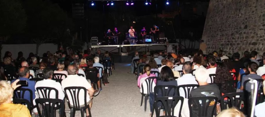 La Blues Band de Granada puso el broche al III Festival de Blues de La Herradura