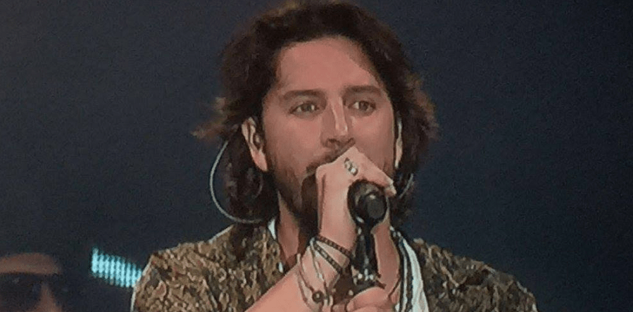 Manuel Carrasco volvió a conquistar al público en Almuñécar