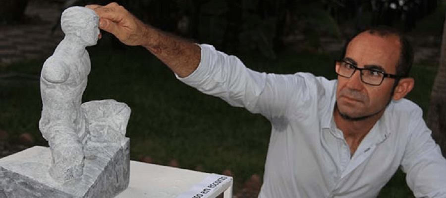 Toni Quirós presenta la exposición 'De lo estático al movimiento'