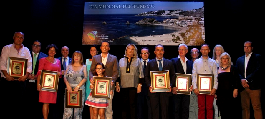 el-ayto-apoya-la-renovacion-de-los-chiringuitos-nautico-sin-cambios