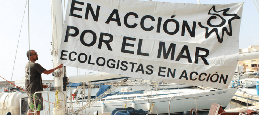 gran-limpieza-de-playa-y-fondos-marinos-en-salobrena-el-tesorillo-y-la-caleta