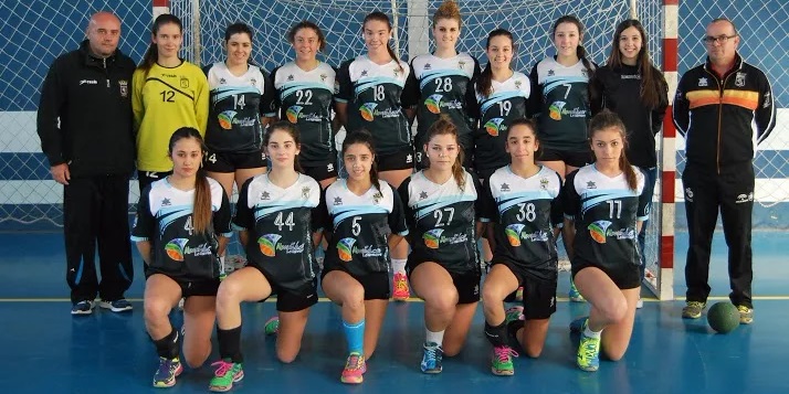 las-juveniles-sexitanas-inician-en-casa-la-liga-de-balonmano-frente-al-bm-solucar