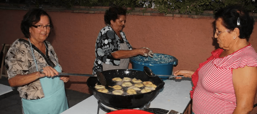 torrecuevas-celebra-hoy-su-dia-grande-de-la-56a-fiesta-de-la-chirimoya-con-la-procesion-de-la-virgen-madre