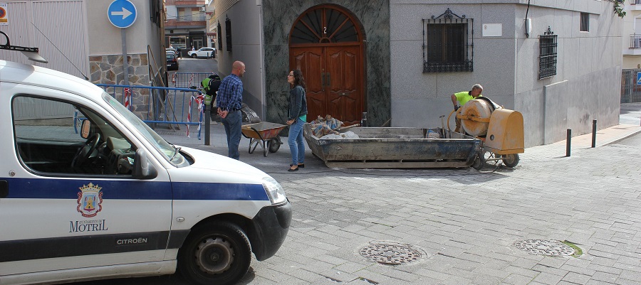 el-ayuntamiento-de-motril-arregla-la-calle-ramon-gomez-de-la-serna