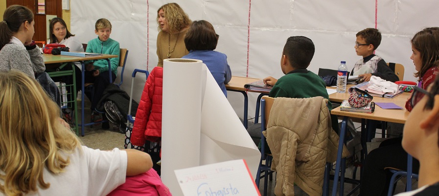 los-alumnos-de-sexto-a-del-colegio-cardenal-belluga-entrevistan-a-la-alcaldesa-de-motril