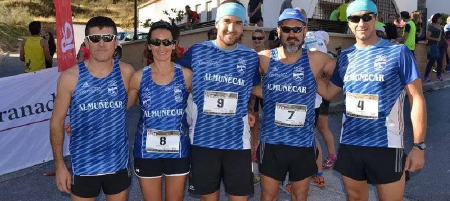 los-atletas-cristina-fernandez-arrojo-y-david-jimenez-suben-al-podio-en-moclin