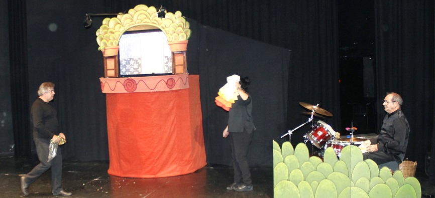 mas-de-1-200-escolares-participan-en-salobrena-en-el-festival-de-artes-escenicas-para-la-infancia-y-la-familia