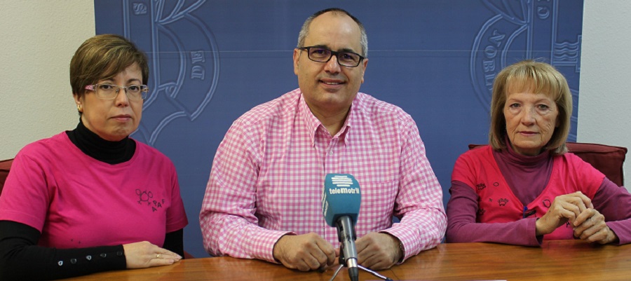 motril-acoge-este-sabado-en-la-nave-de-los-arcos-el-vi-desfile-de-mascotas