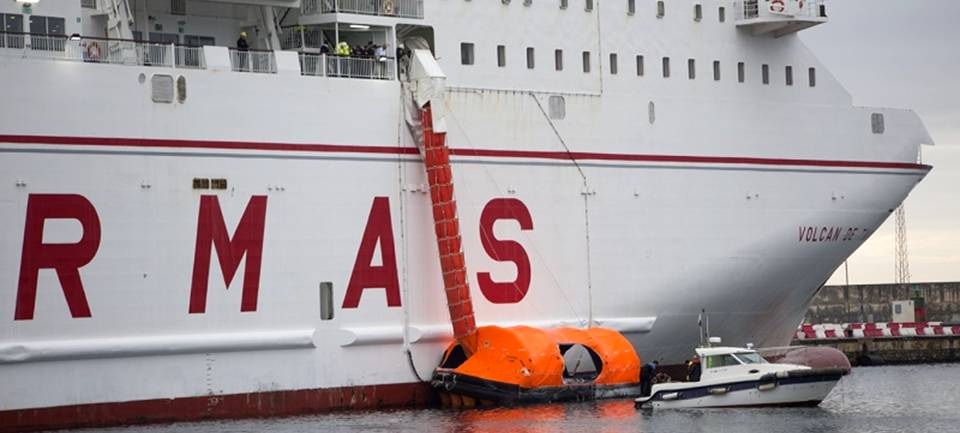 nuevo-simulacro-de-un-ferry-de-armas-en-el-puerto-de-motril