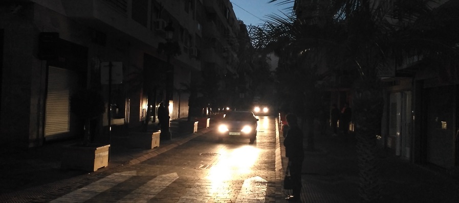 nuevos-cortes-del-suministro-electrico-en-el-centro-de-almunecar-indignan-a-vecinos-comerciantes-y-hosteleros