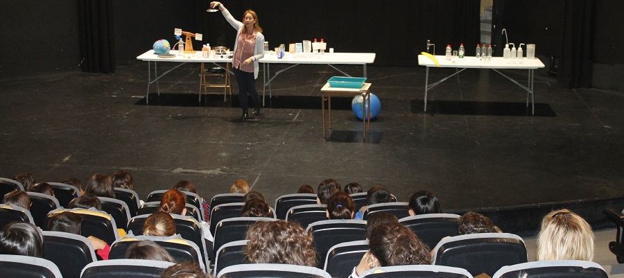 un-centenar-de-escolares-de-salobrena-participan-en-actividades-sobre-el-agua